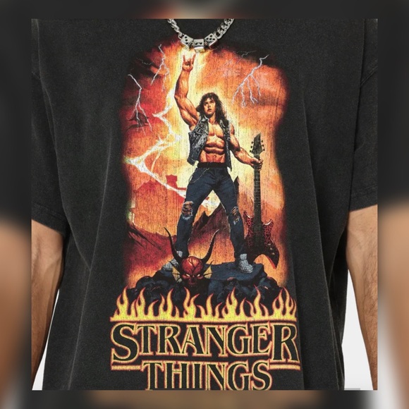 Stranger Things Metal Vintage T-Shirt Eddie Munson Limited Edition - Picture 4 of 6